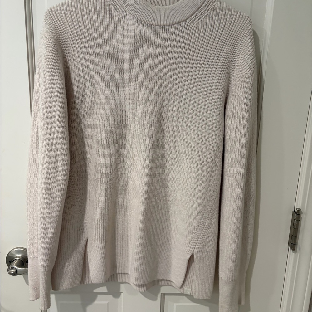 Lululemon Athletica Womens Merino wool blend ribbed Crewneck Sweater